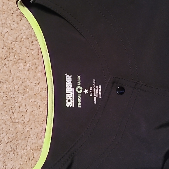 Scrub jacket - Picture 2 of 2